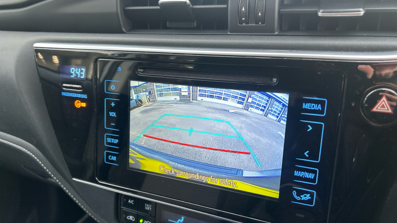 Toyota Auris 1.8 Hybrid Design TSS 5dr CVT [Nav] Hybrid Estate